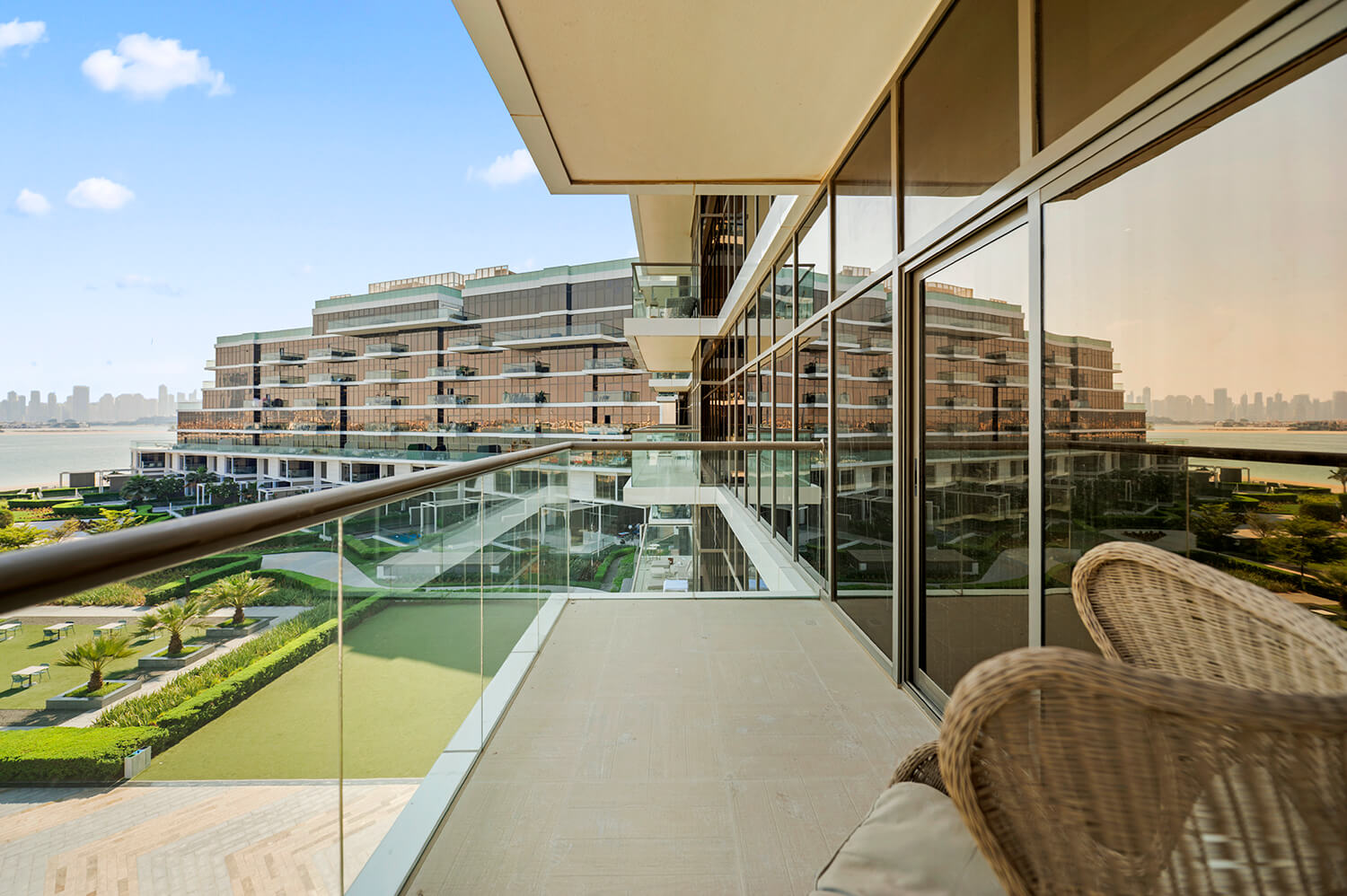 Palm Jumeirah Luxury Villa 16