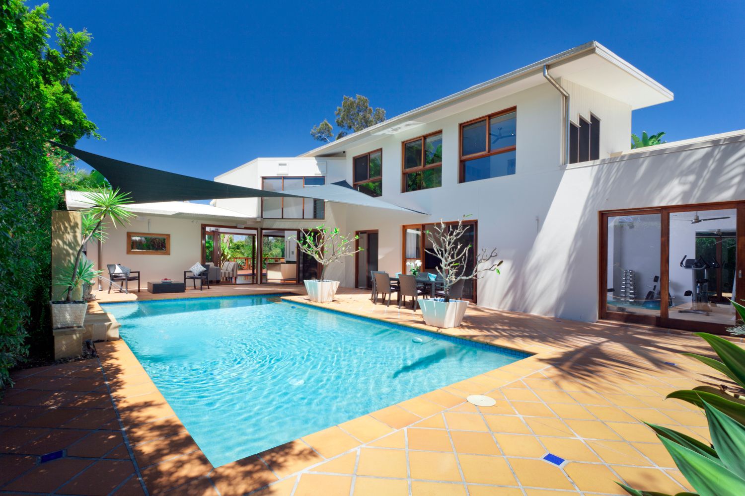 Private swimming pool real estate exterior alignment