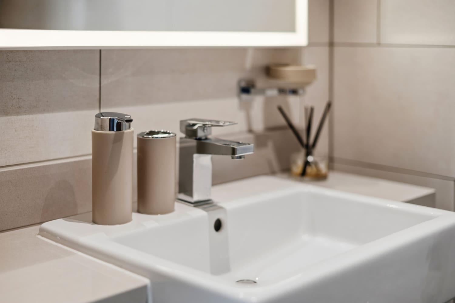Airbnb listing details Sobha Hartland
